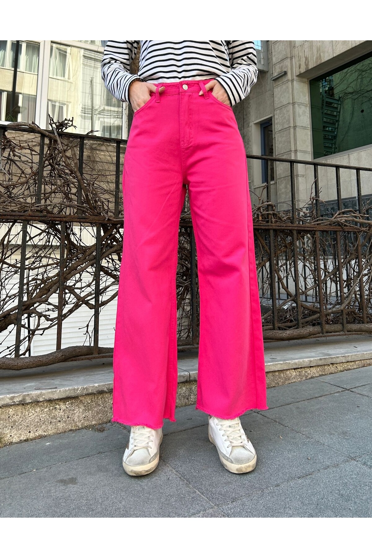 Kadın Renkli Gabardin Paça Püsküllü Salaş Pantolon Trend Model